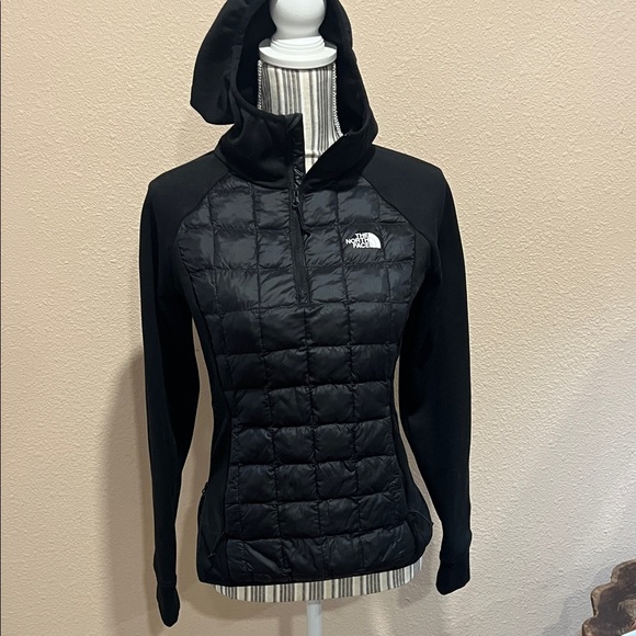 The North Face Tops - The North Face Black Quilted Half-Zip Hoodie Size S